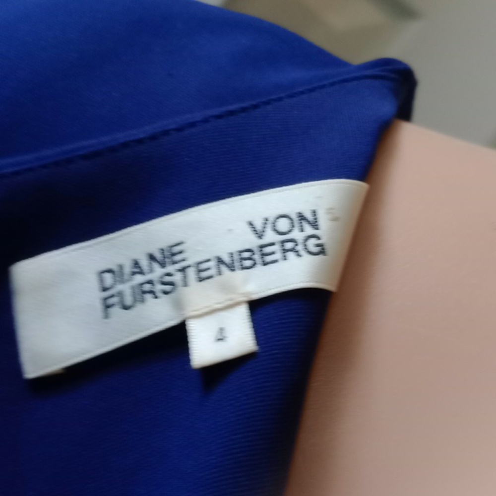 Diane Von Furstenberg Classic Navy Long Sleeve Dress, Size 4 - Picture 2 of 8